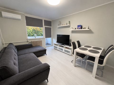 Eladó Lakás 2800 Tatabánya 
