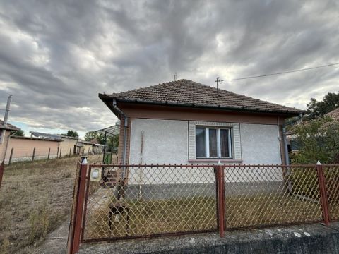 Eladó Ház 2730 Albertirsa 
