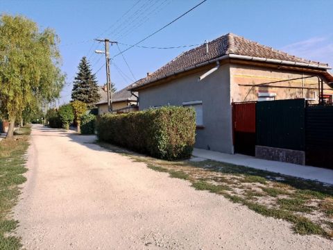 Eladó Ház 5400 Mezőtúr 5400 Mezőtúr, Csendes
