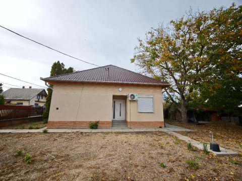 Eladó Ház 5462 Cibakháza 5462 Cibakháza, Csendes