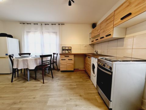 Kiadó Lakás 5600 Békéscsaba 