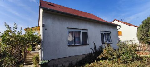 Eladó Ház 7766 Újpetre 